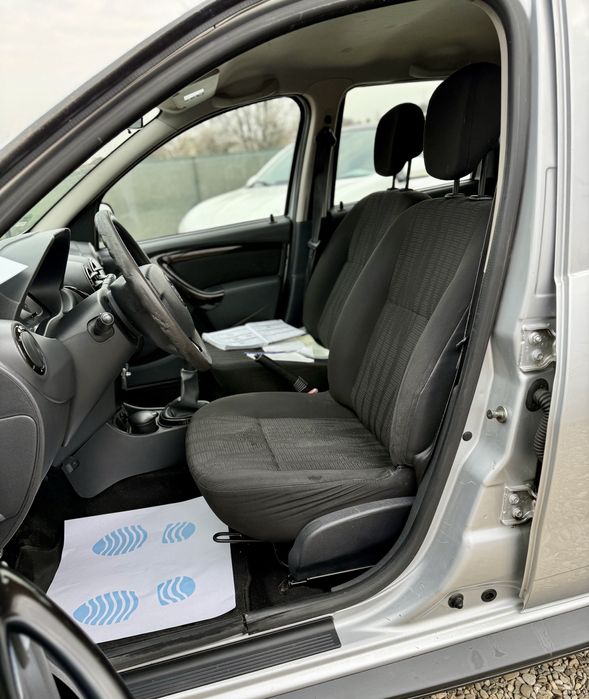 Dacia Duster 1.6 Benzina Laureate