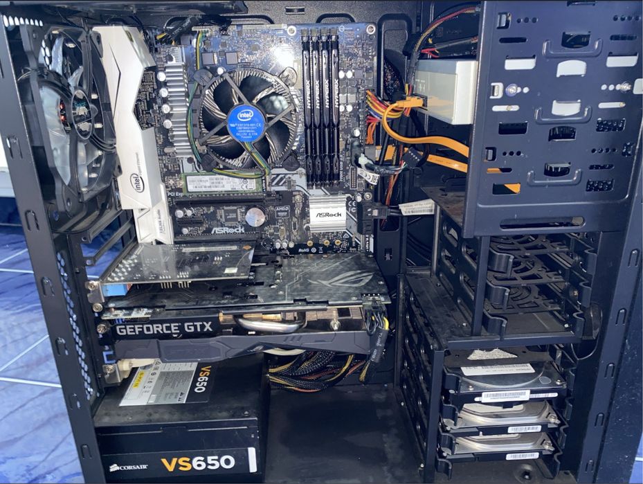 Vând unitate PC Intel I5-7500