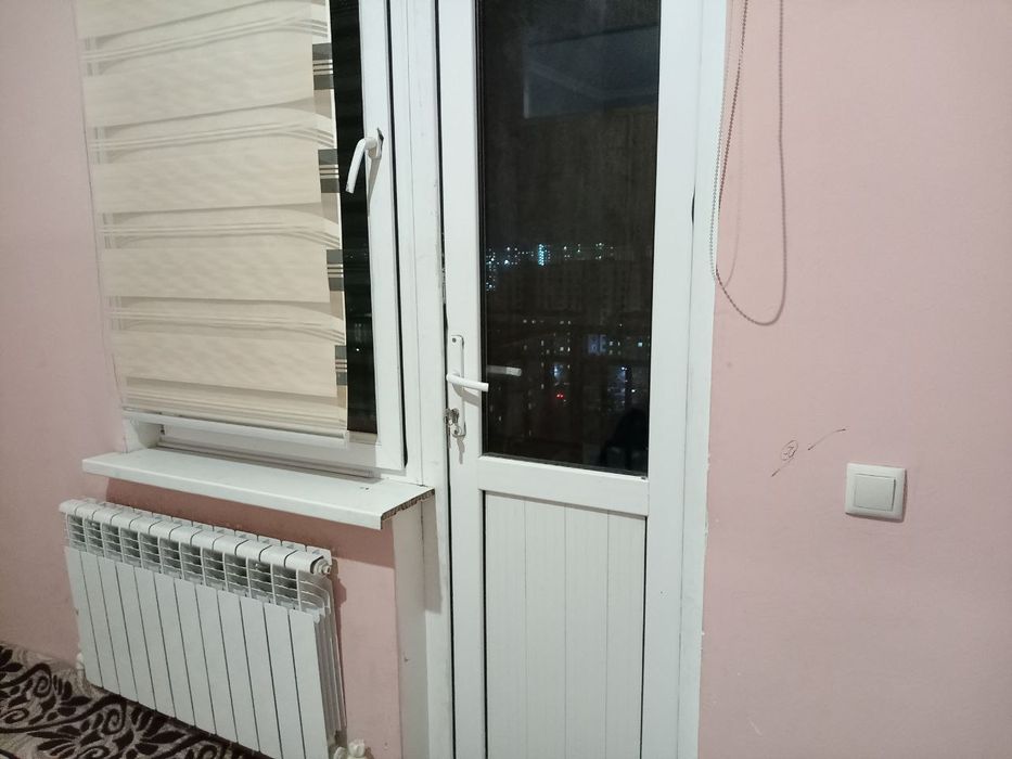 Срочно! Qorasuvda 3 xonali Kvartira sotiladi (agentstva emas)