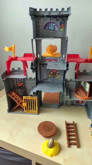 PAW PATROL Rescue Knights Замък щабквартира