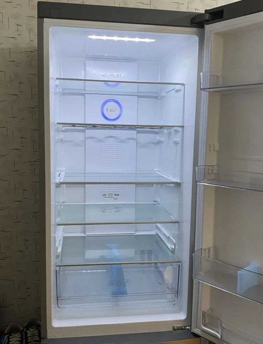 Продам холодильник. О