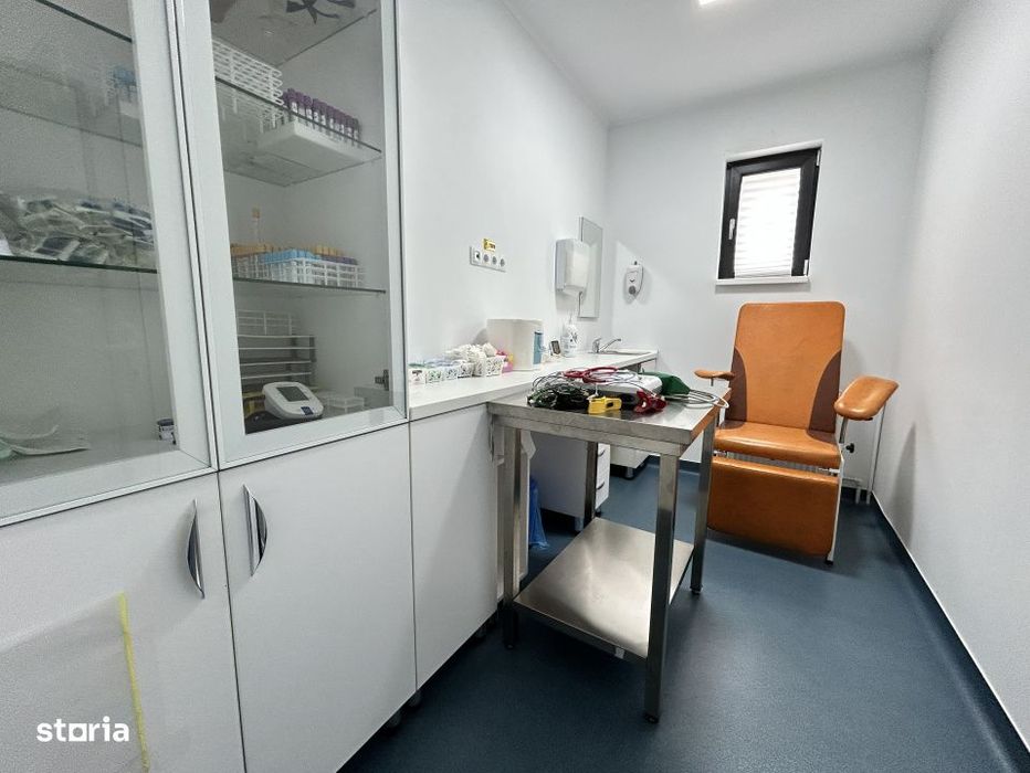 Spatiu Comercial Clinica Corbeanca Central