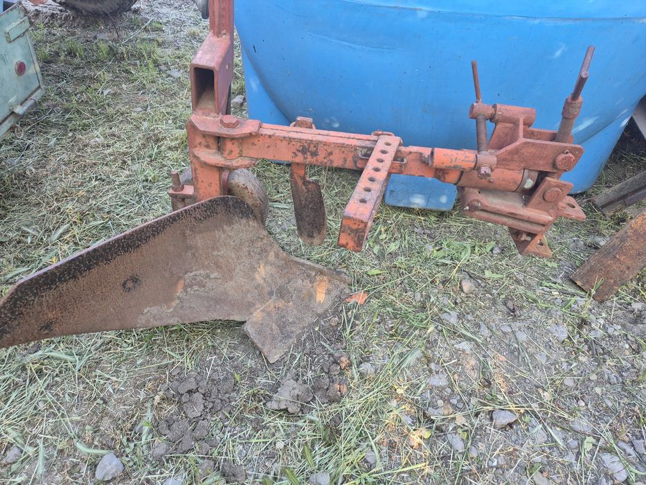 Vând tractor Fiat 315