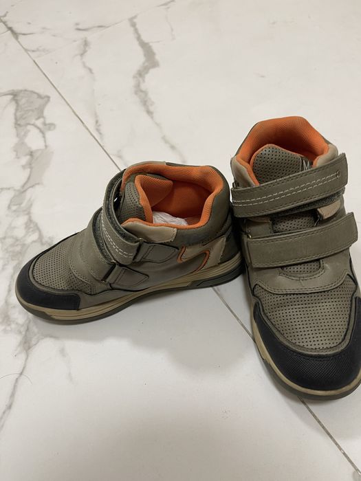 Ботинки осенние 33 размер