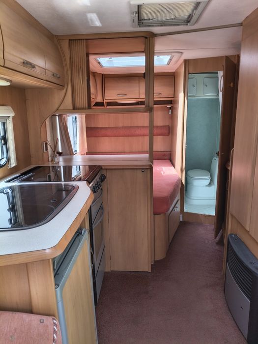 4/5 местна каравана SWIFT CELESTE 2008г.
