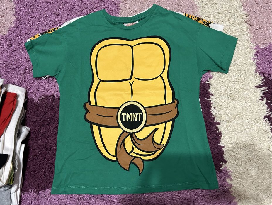 2 Tricouri copii in stare buna