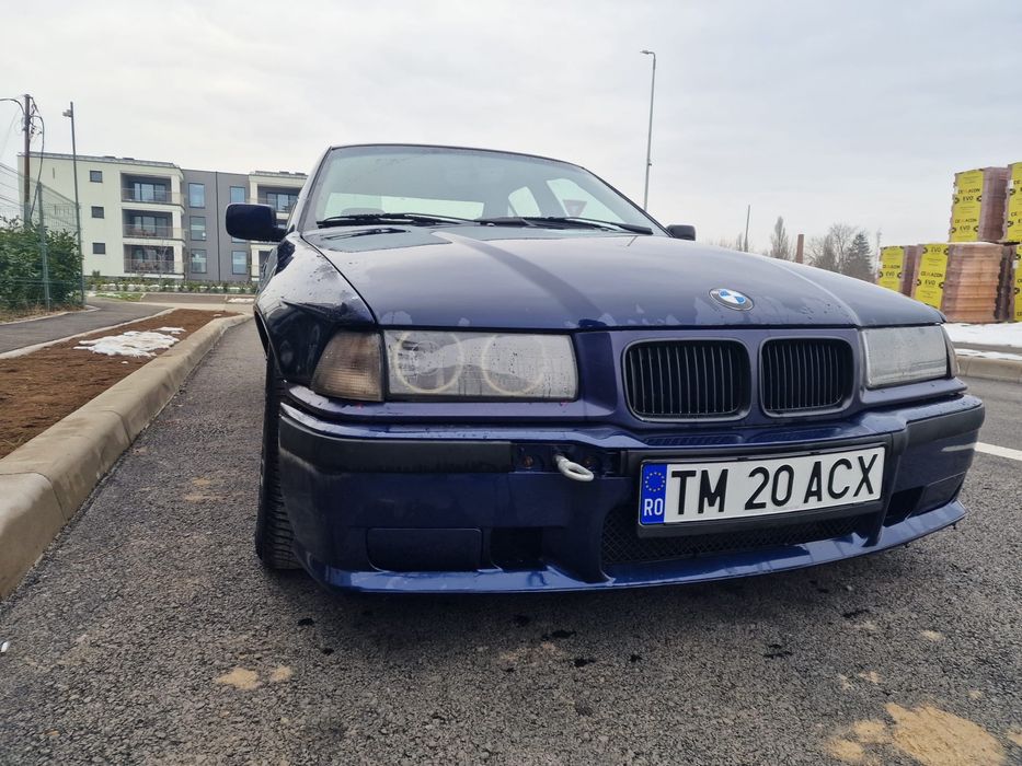 BMW E36 320i 6 cilindrii in acte la zi