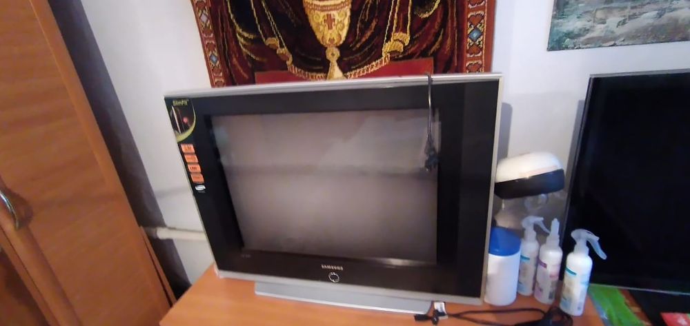 Телевизор Samsung