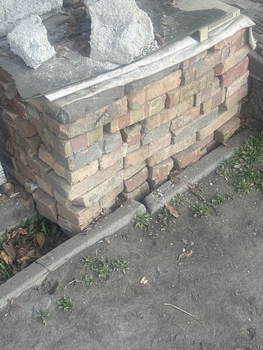 Кирпичи штук 75-80