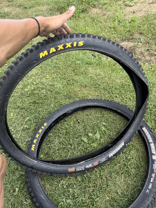 Maxxis Assegai and Maxxis Minion DHR ll