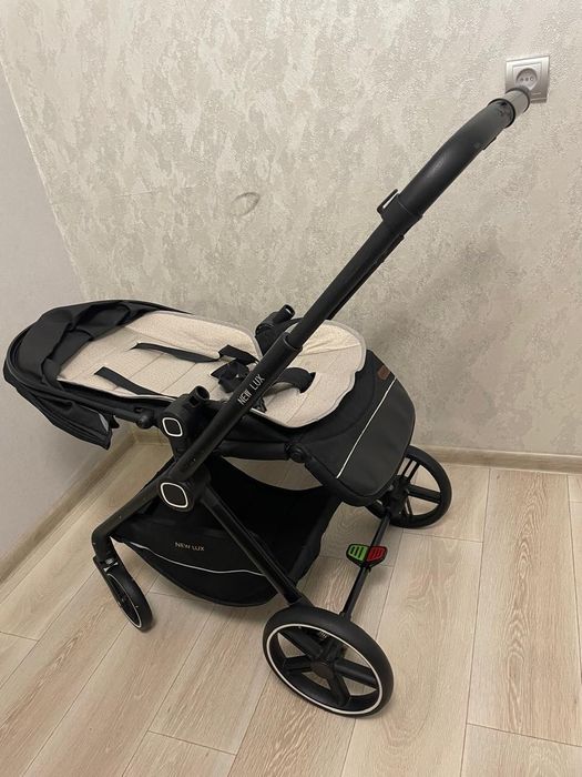 Продам детскую коляску