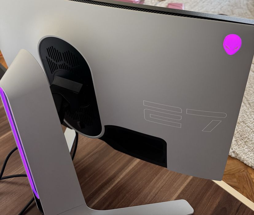 Monitor Gaming Alienware AW2720HFA 27" 240Hz IPS FreeSync/G-Sync