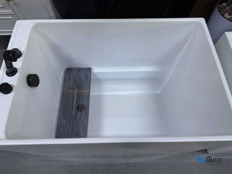 Отдельно стоящая ванна из первых рук 110х70 / Akril vanna 110х70