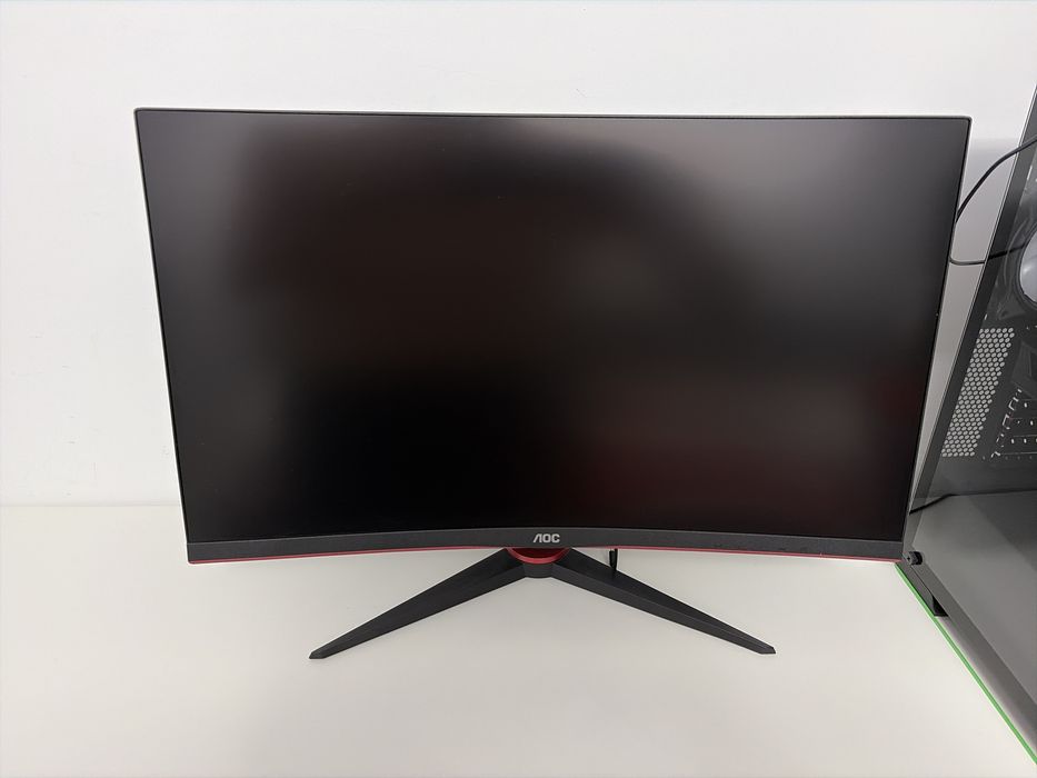 Monitor curbat AOC 27.5inch 165hz 1ms