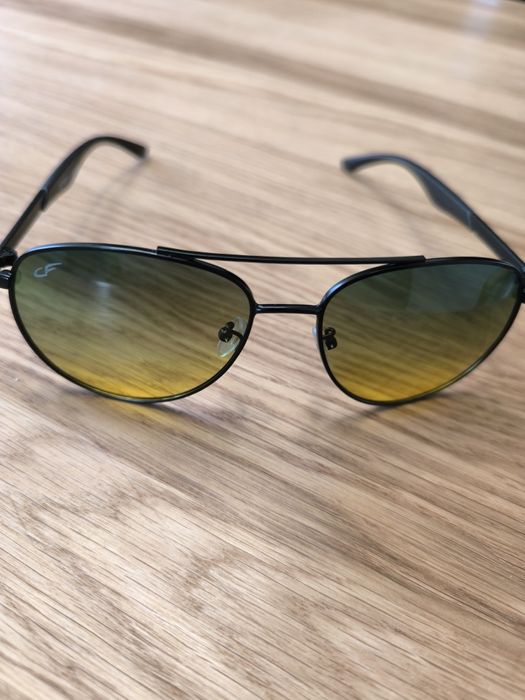 Продам очки Polaroid