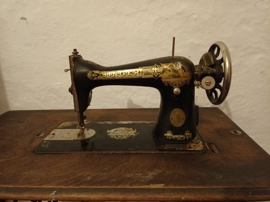Masina de cusut singer
