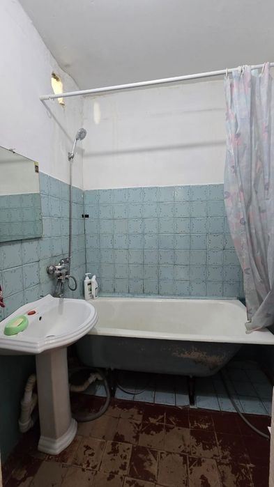 Продается 3 комнатная кв.район Юность