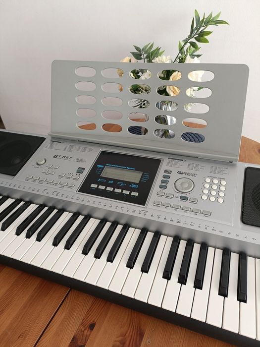 Orga electronica LP-6210C NOUA!