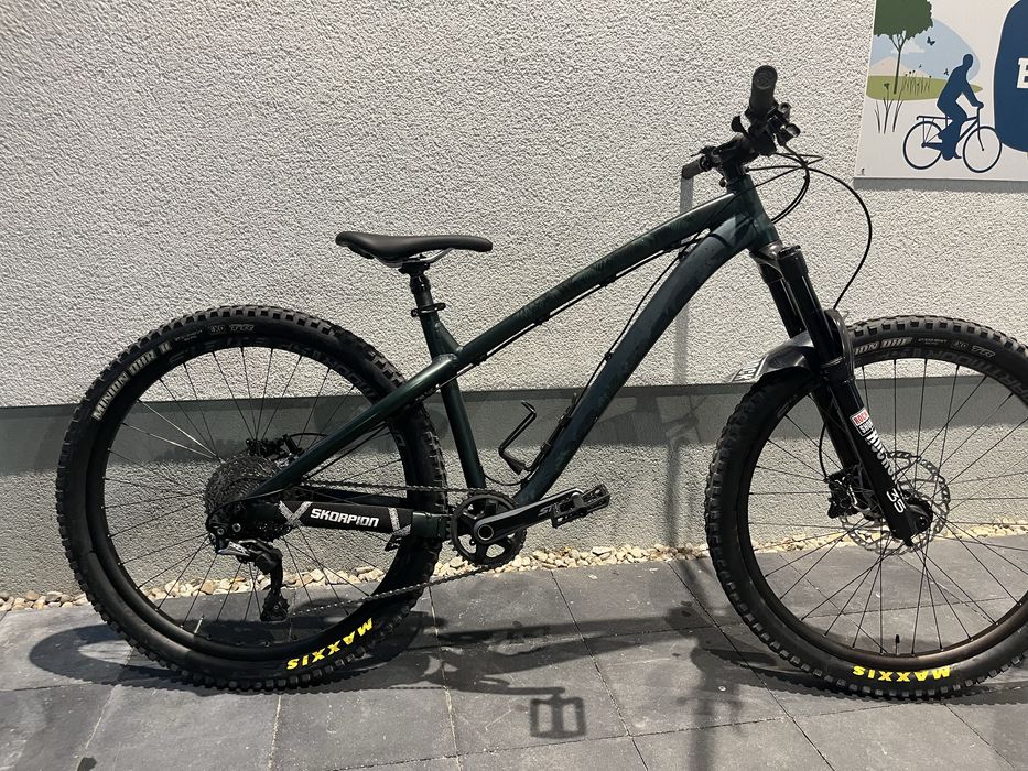 Dartmoor Hornet 27.5 2020 M Size Custom Build Aggressive Hardtail