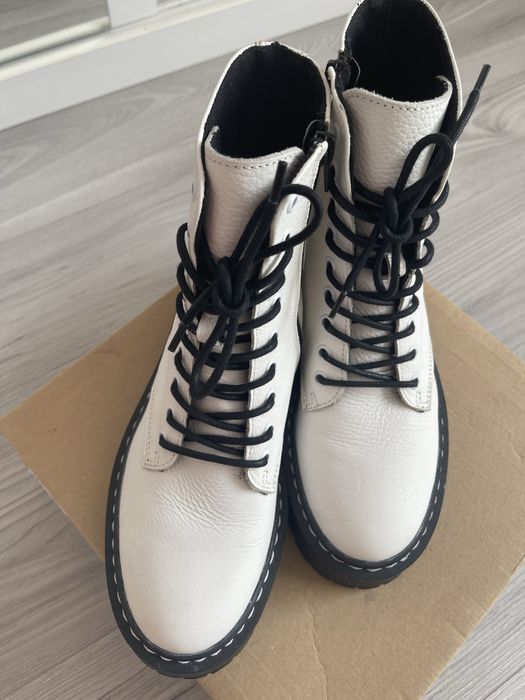 Ghete albe piele Steve Madden nr 38