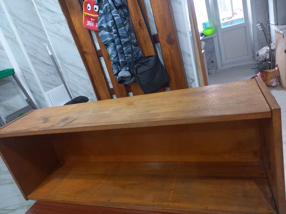 Отдам бесплатно книжная полка