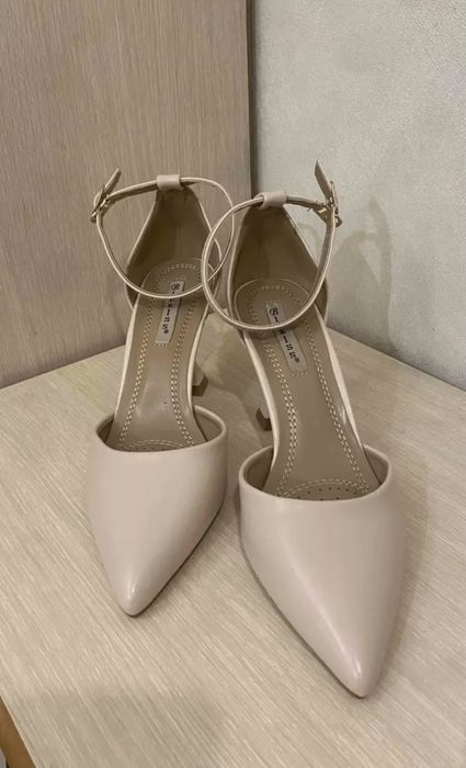 Туфли летние.