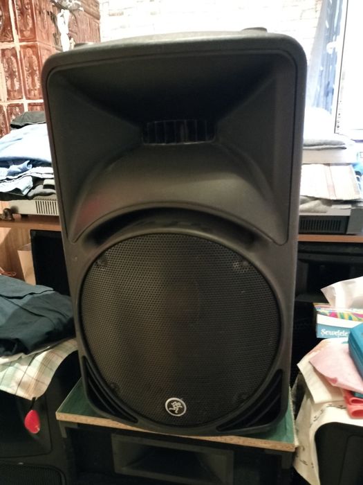 Boxa activa " Mackie Srm 450V3 " parțial Functionala.