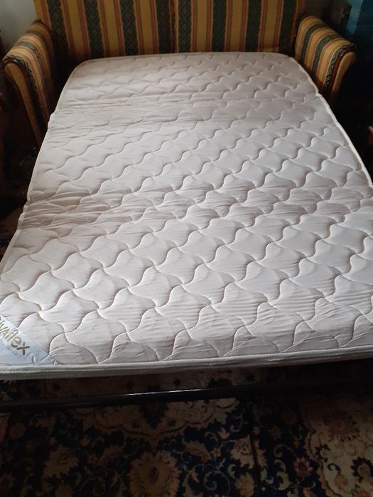 Canapea extensibila 2 locuri