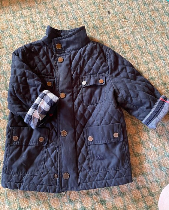 Капитонирано якенце Burberry