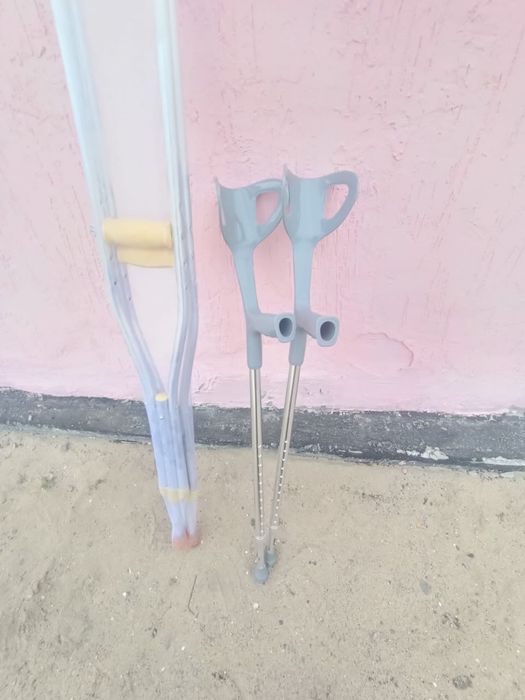 Продам кастыли новый не пользовались