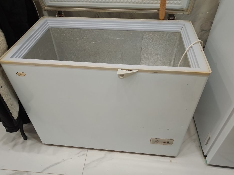 Морозильный ларь(морозильник)