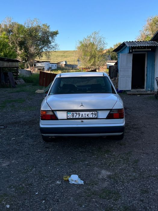 Мерседес 124 м103