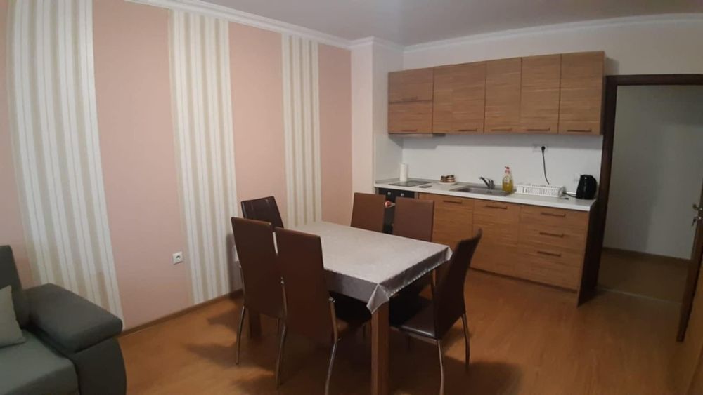 Дава се под наем Тристаен апартамент в Бургас, Сарафово - 143 кв.м за 612 € - Снимка #7