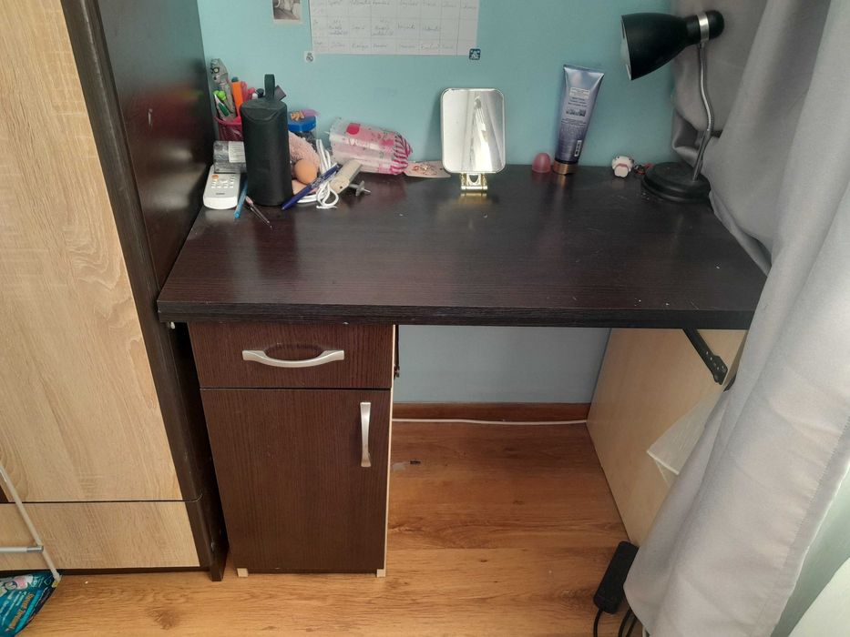 Vand Dormitor plus birou!