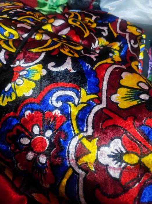 Ko'rpa to'shak sotiladi yangi