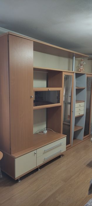 Стенка для зала.