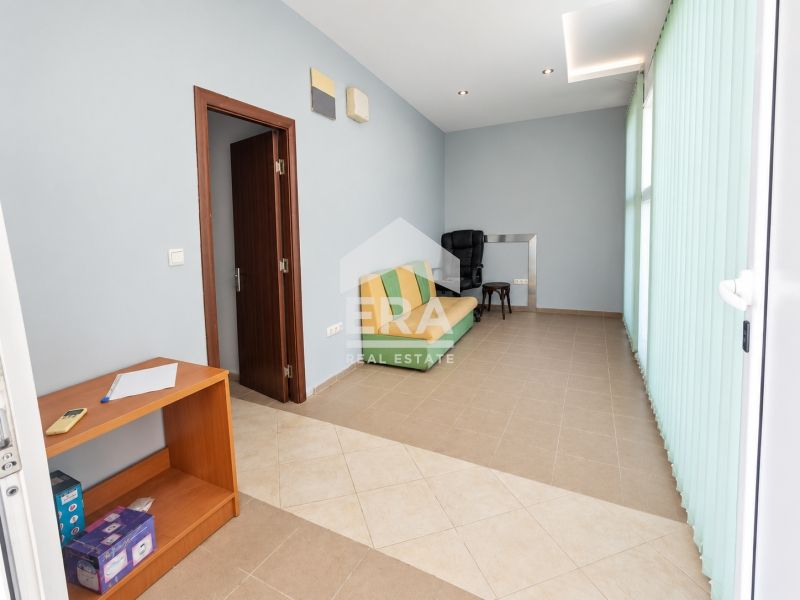 Продава се Офис в Варна, Погреби - 46 кв.м за 1085 €/кв.м - Снимка #5
