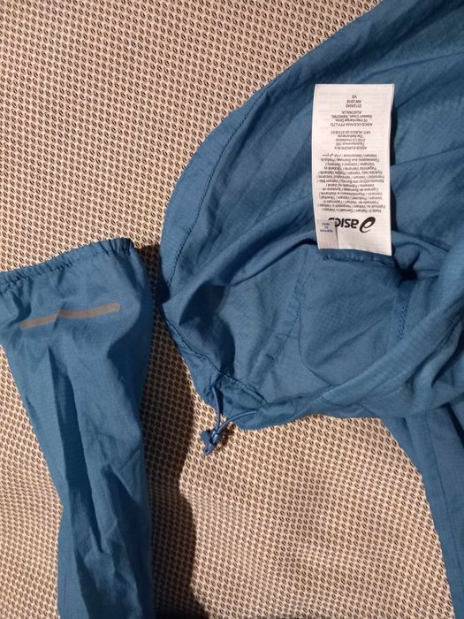 Шушляково дамско горнище Asics