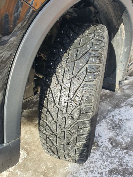 Зимние шины 225 65 r17