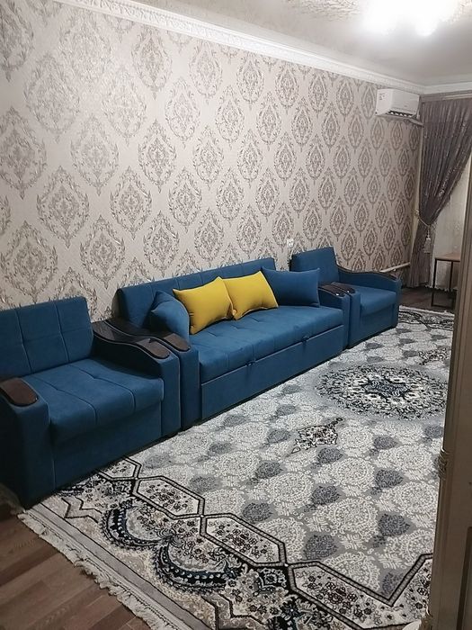 Сотилади янги диван 2 та кресло
