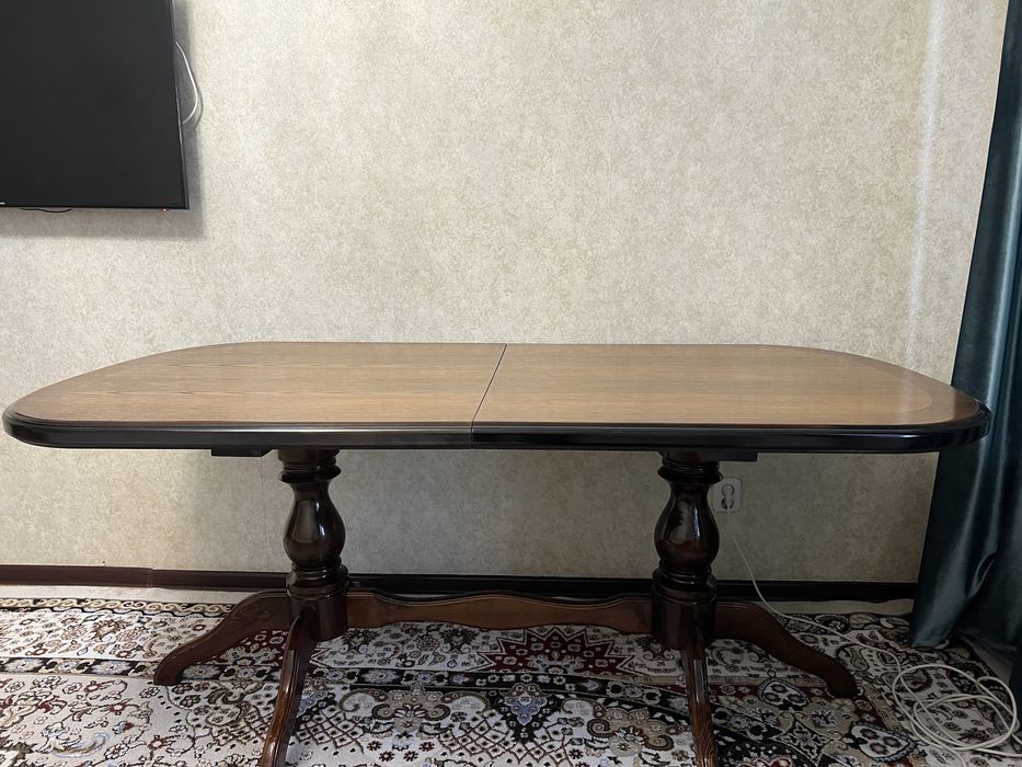 Продаю раздвижной стол