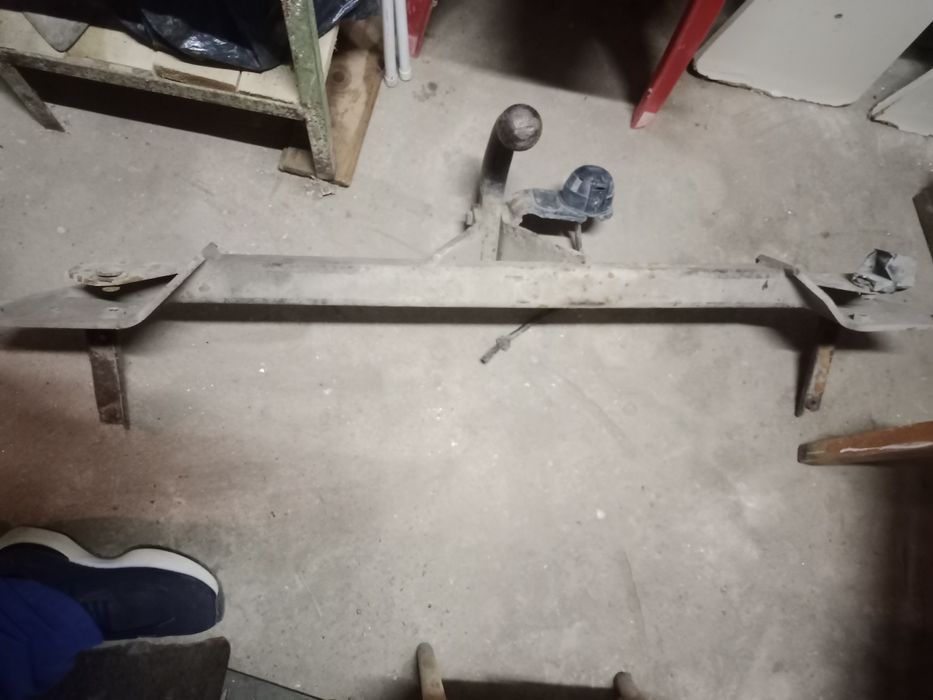 Фаркоп от мазды 323