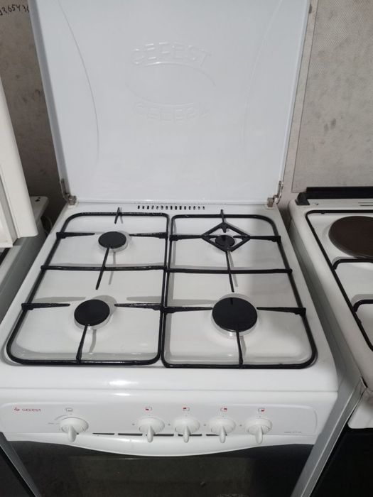 Gaz plitasi sotiladi