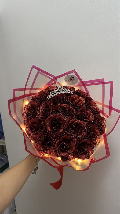 Buchete personalizate din flori de săpun sclipici si cu stitch jucarii