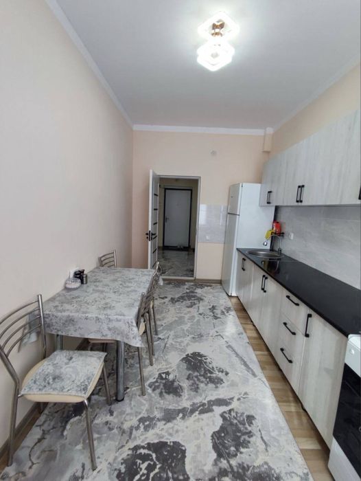 Просторная 1 комнатная с мебелью и техникой в новостройке