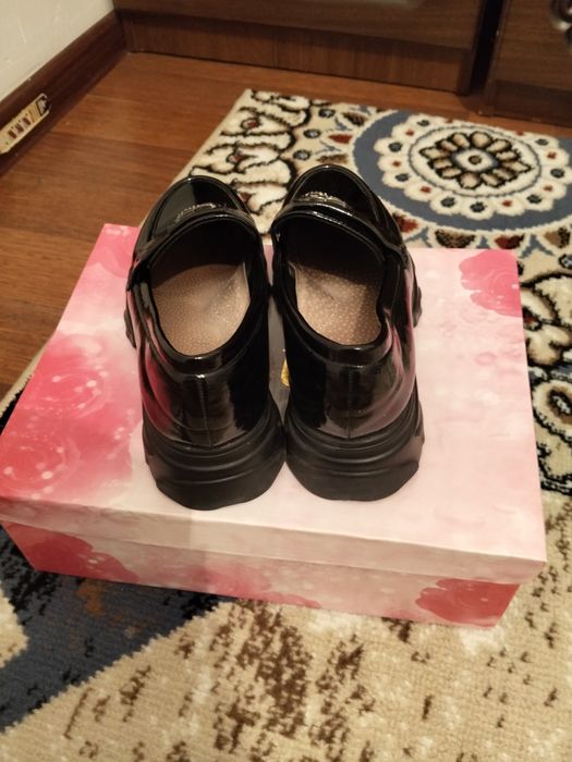 Школьные туфли для девочки