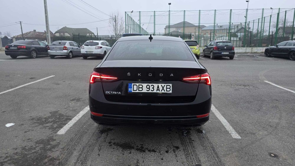 Skoda Octavia IV Ambition DSG7