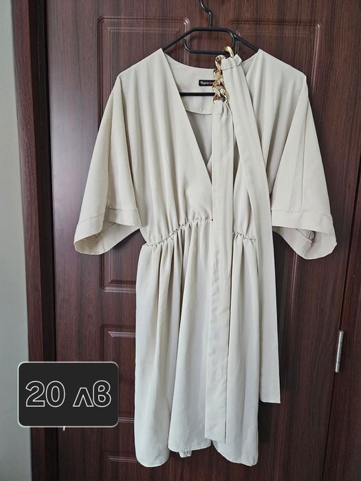 Дамски рокли различни модели