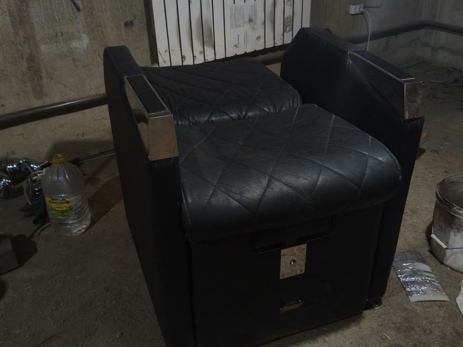 Продается педикюрное кресло