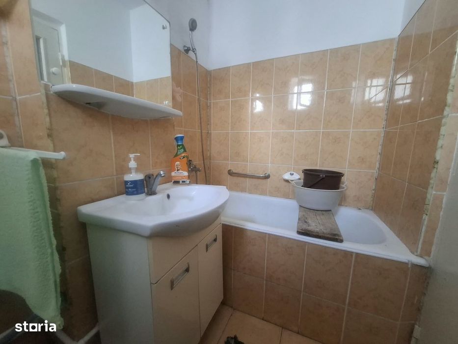 Zona Nordic-Apartament 2 camere decomandat,centrala,64000euro.